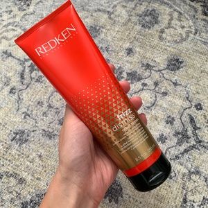 Redken: Frizz Dismiss Creme